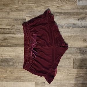 Victoria's Secret Velvet sleep short size Small